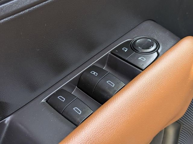 Used 2023 GMC Canyon AT4 w/ AT4 Premium Package AWD/4WD image 17