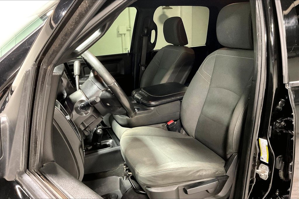 Used 2022 RAM 3500 Tradesman AWD/4WD image 32