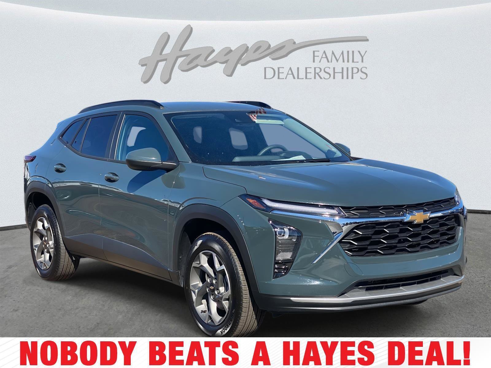 Used 2025 Chevrolet Trax LT