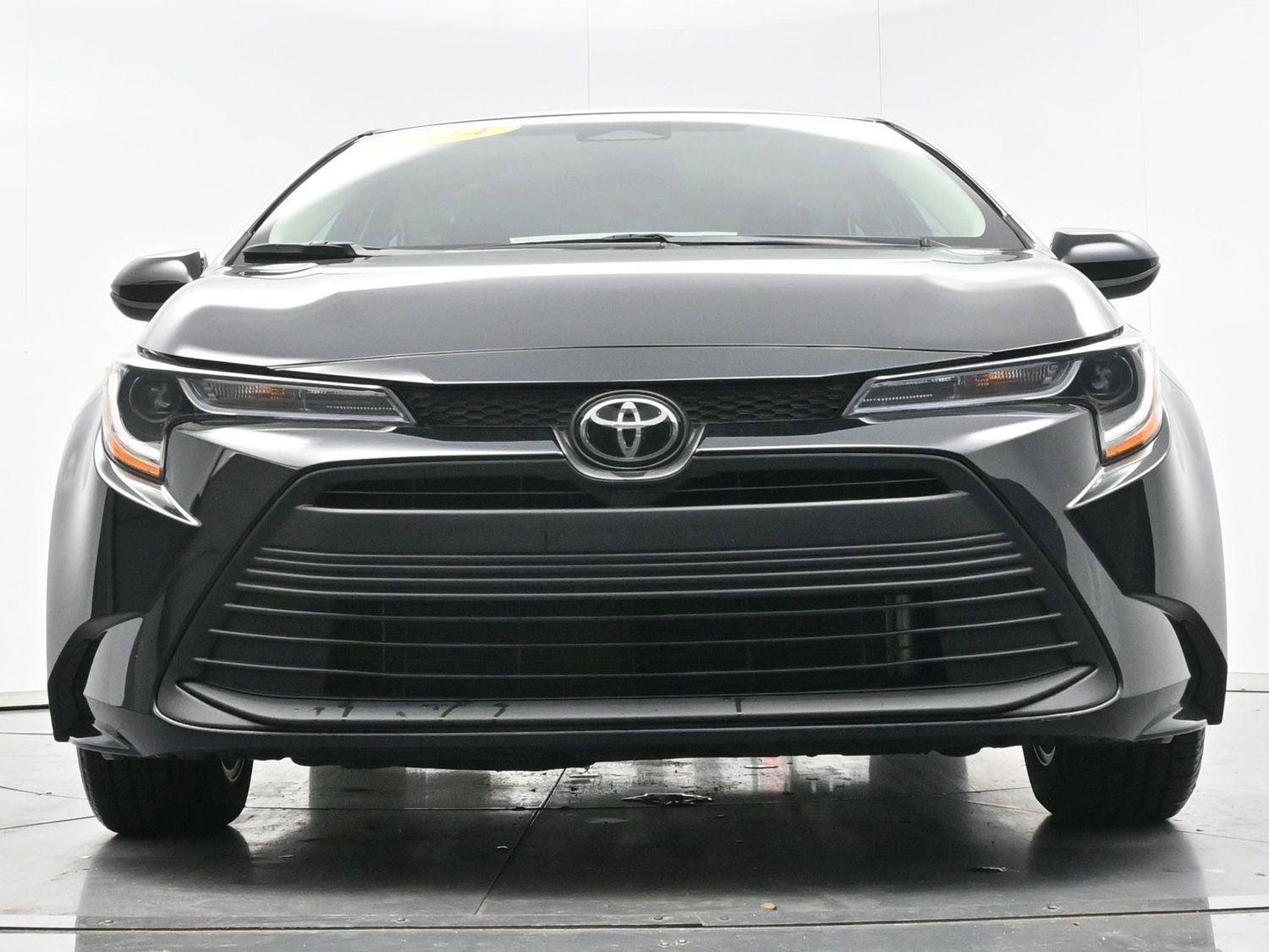 Used 2024 Toyota Corolla LE w/ LE Convenience Package image 42