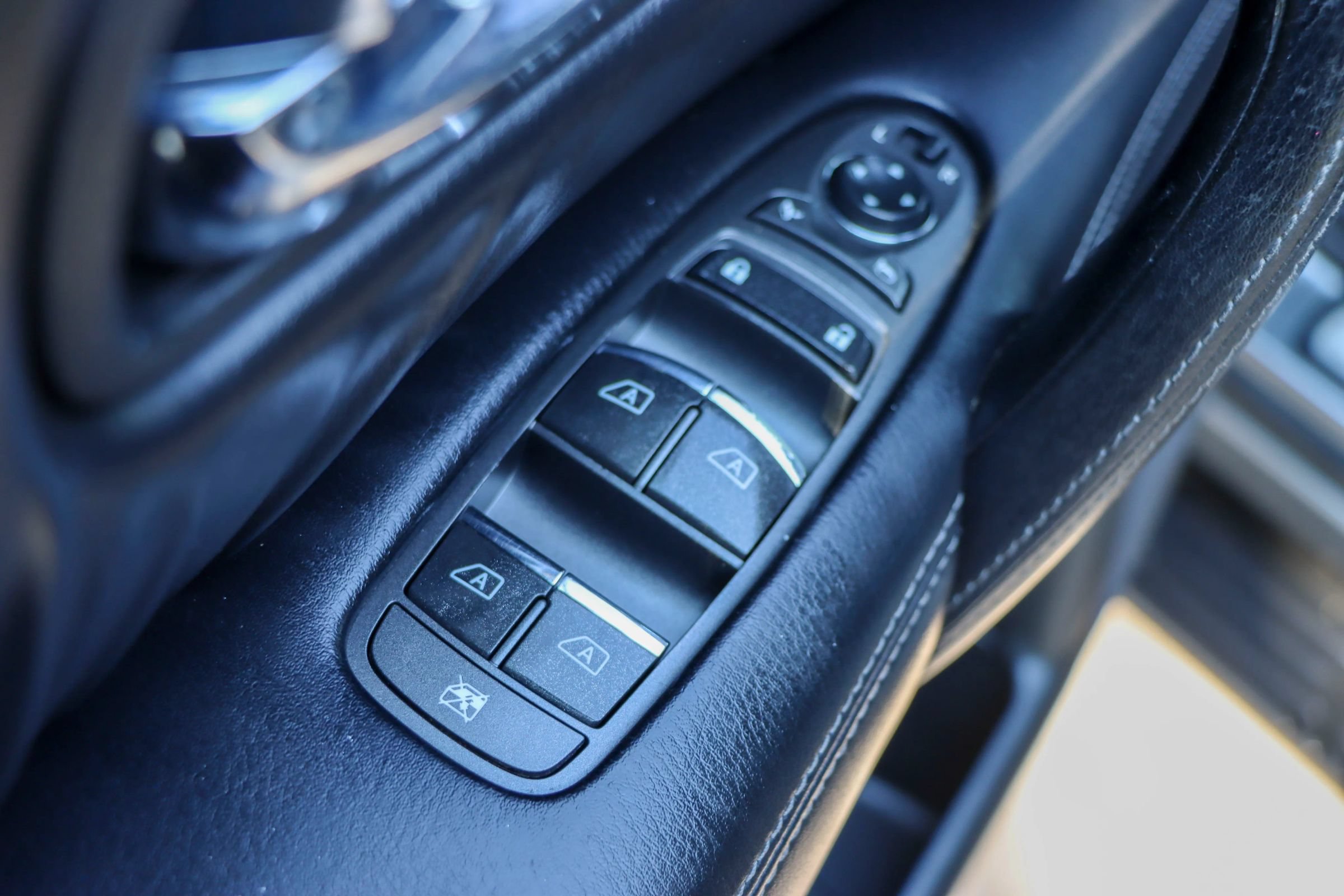 Used 2017 INFINITI QX80 4WD image 14