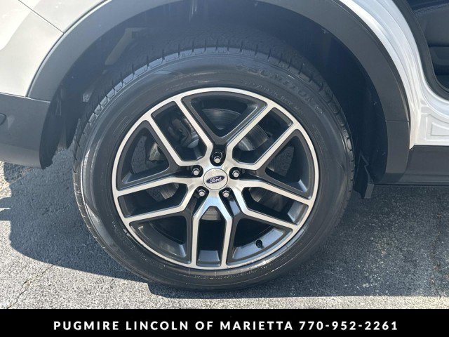Used 2019 Ford Explorer Sport w/ Equipment Group 401A AWD/4WD image 17