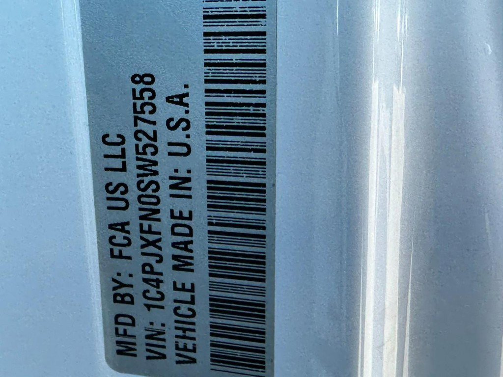 Used 2025 Jeep Wrangler Unlimited Rubicon AWD/4WD image 22