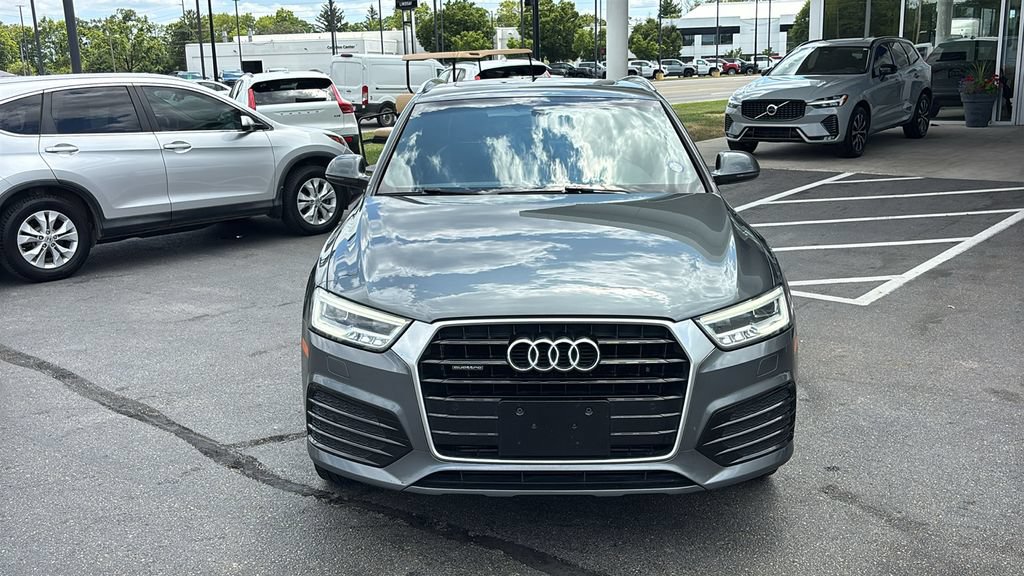 Used 2018 Audi Q3 2.0T Premium Plus w/ Premium Plus Package AWD/4WD image 5