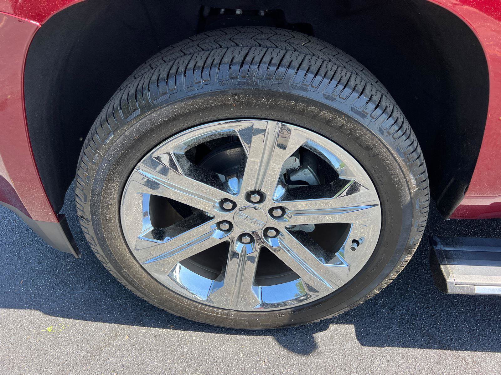 Used 2019 GMC Yukon Denali w/ Denali Ultimate Package RWD image 12