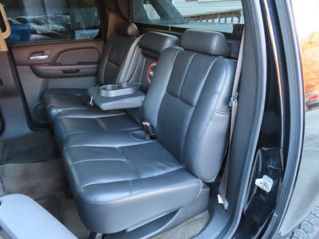 Used 2008 Chevrolet Avalanche LT w/ LT Preferred Equipment Group image 12
