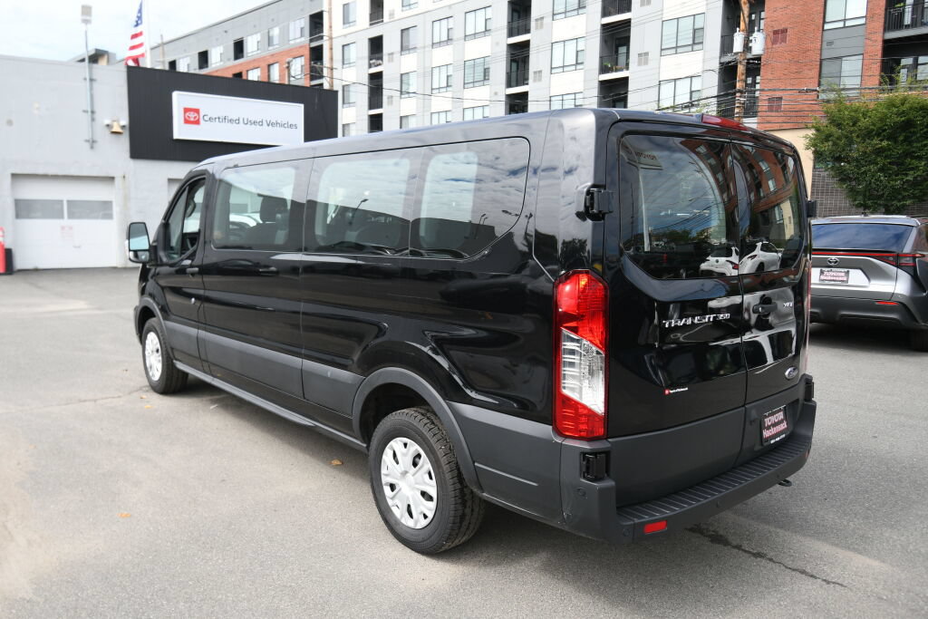 Used 2025 Ford Transit 350 XLT RWD image 6