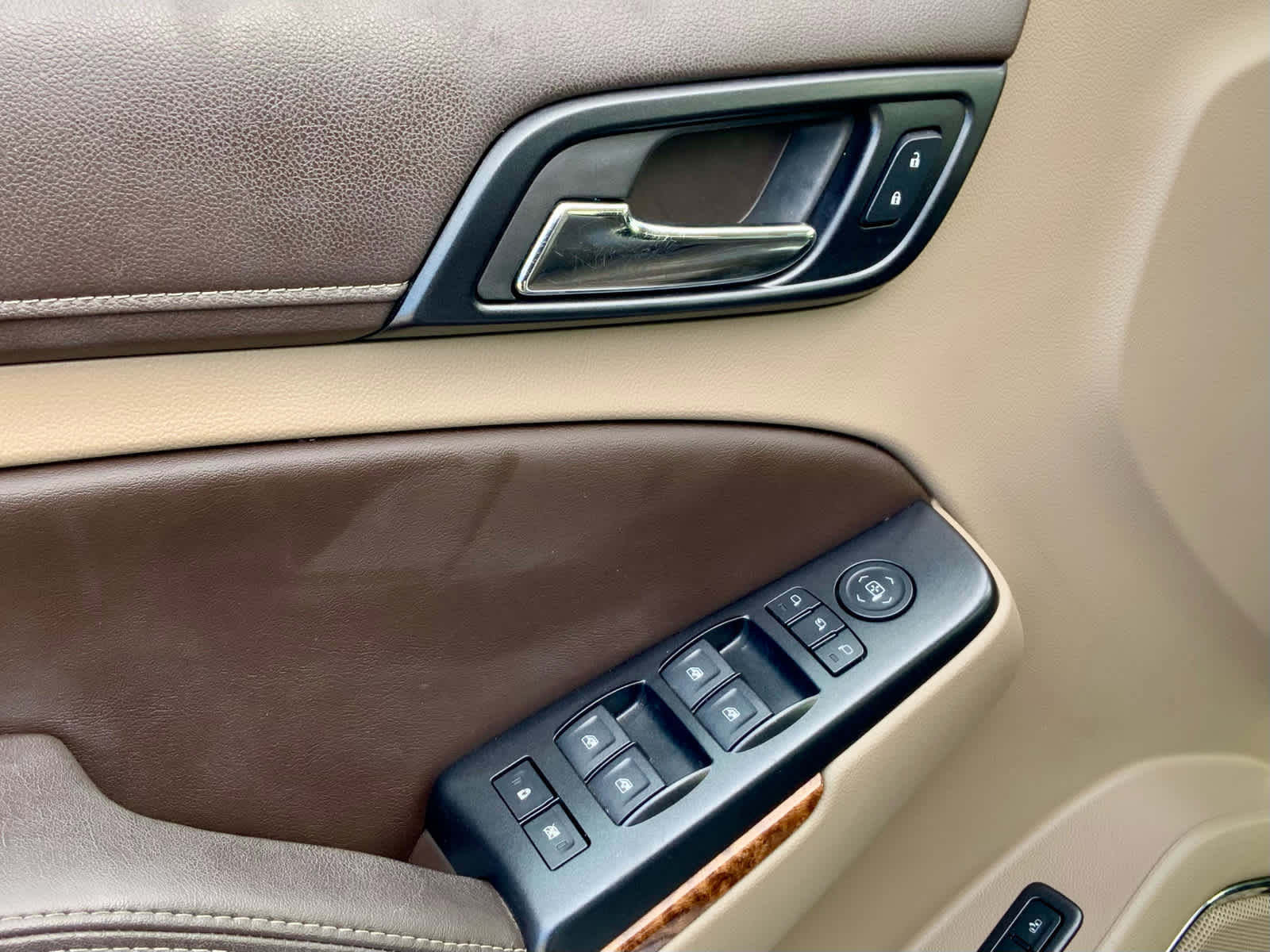 Used 2015 Chevrolet Tahoe LTZ image 42