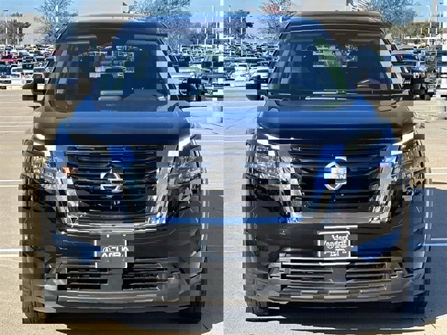 Used 2024 Nissan Pathfinder S image 8