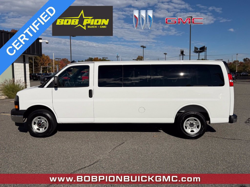 Used 2025 GMC Savana 3500 LT w/ LT Preferred Equipment Group RWD image 3