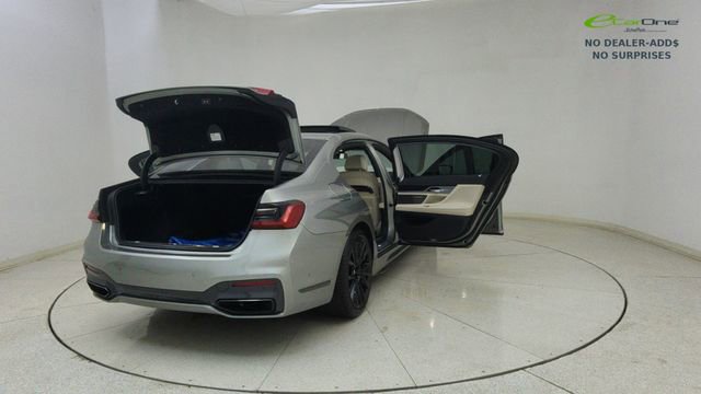 Used 2022 BMW 740i xDrive w/ M Sport Package AWD/4WD image 81