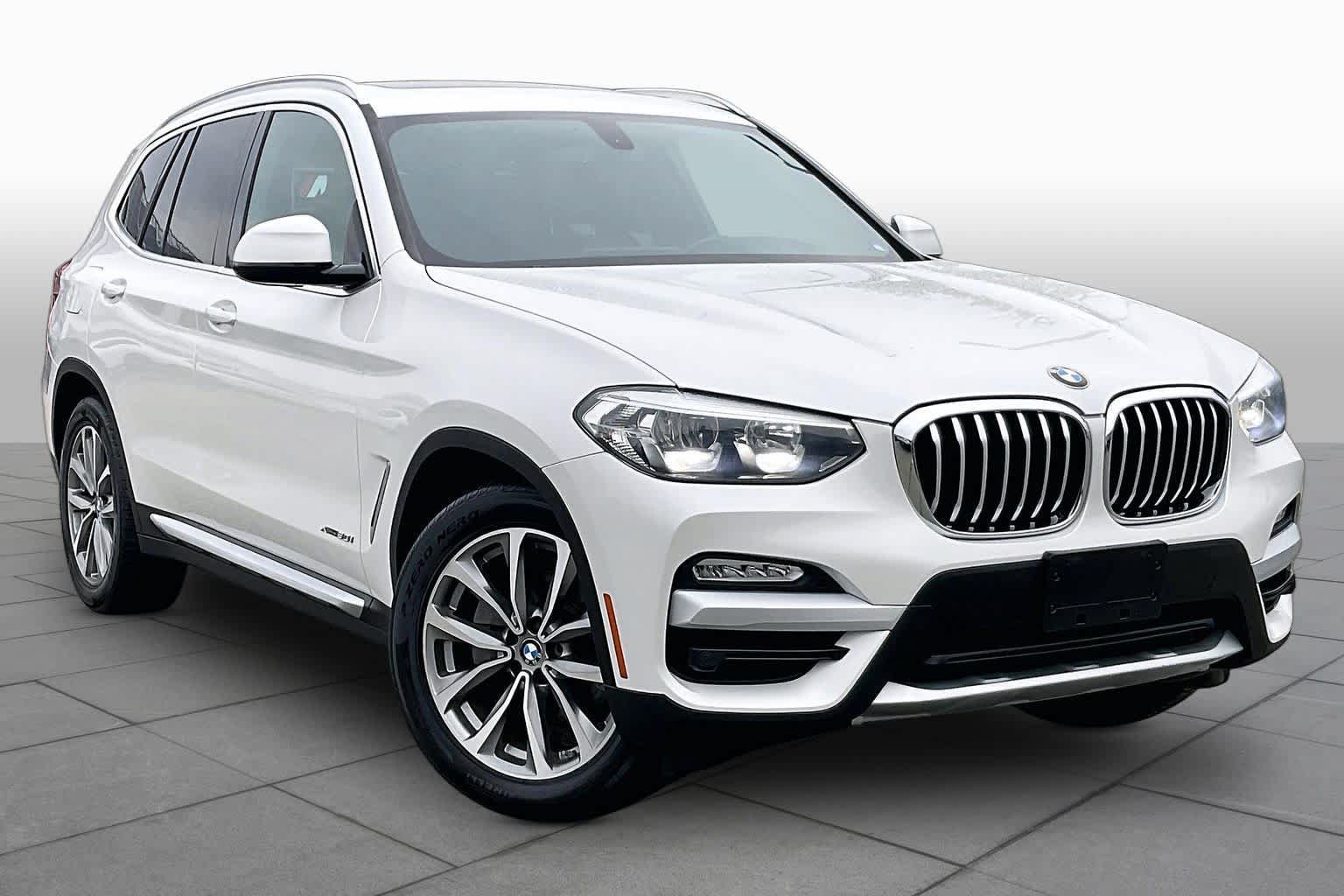 Used 2018 BMW X3 xDrive30i AWD/4WD image 2