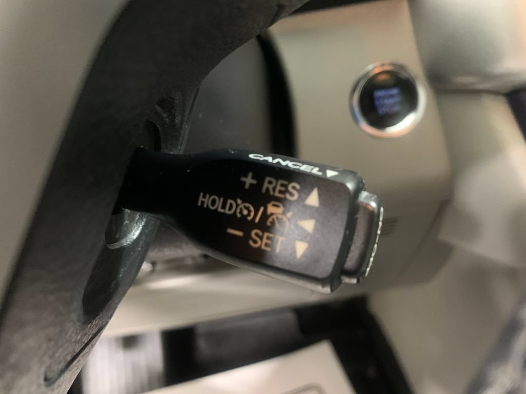 Used 2019 Toyota Highlander XLE AWD/4WD image 26