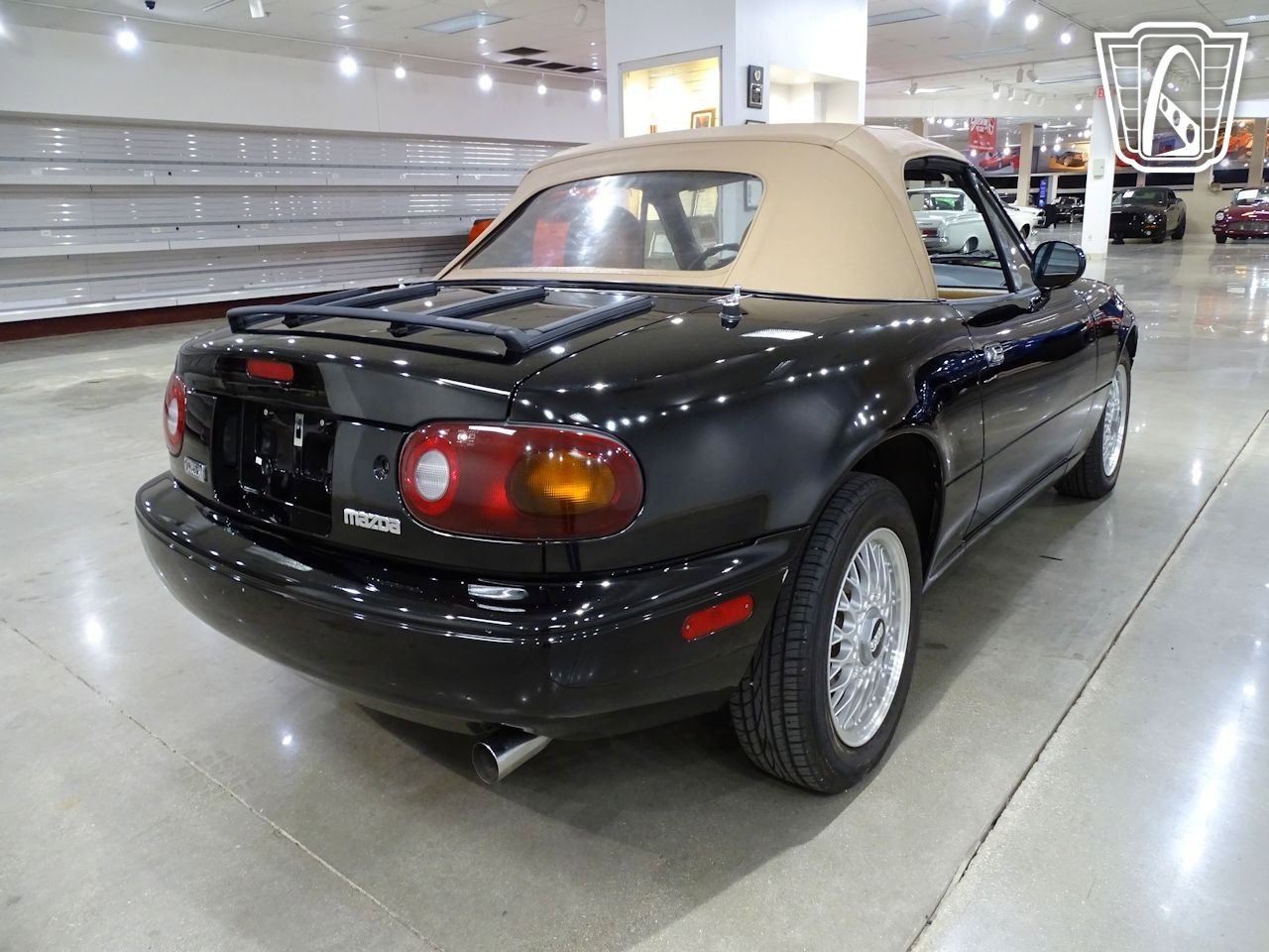 Used 1992 MAZDA MX-5 Miata image 16