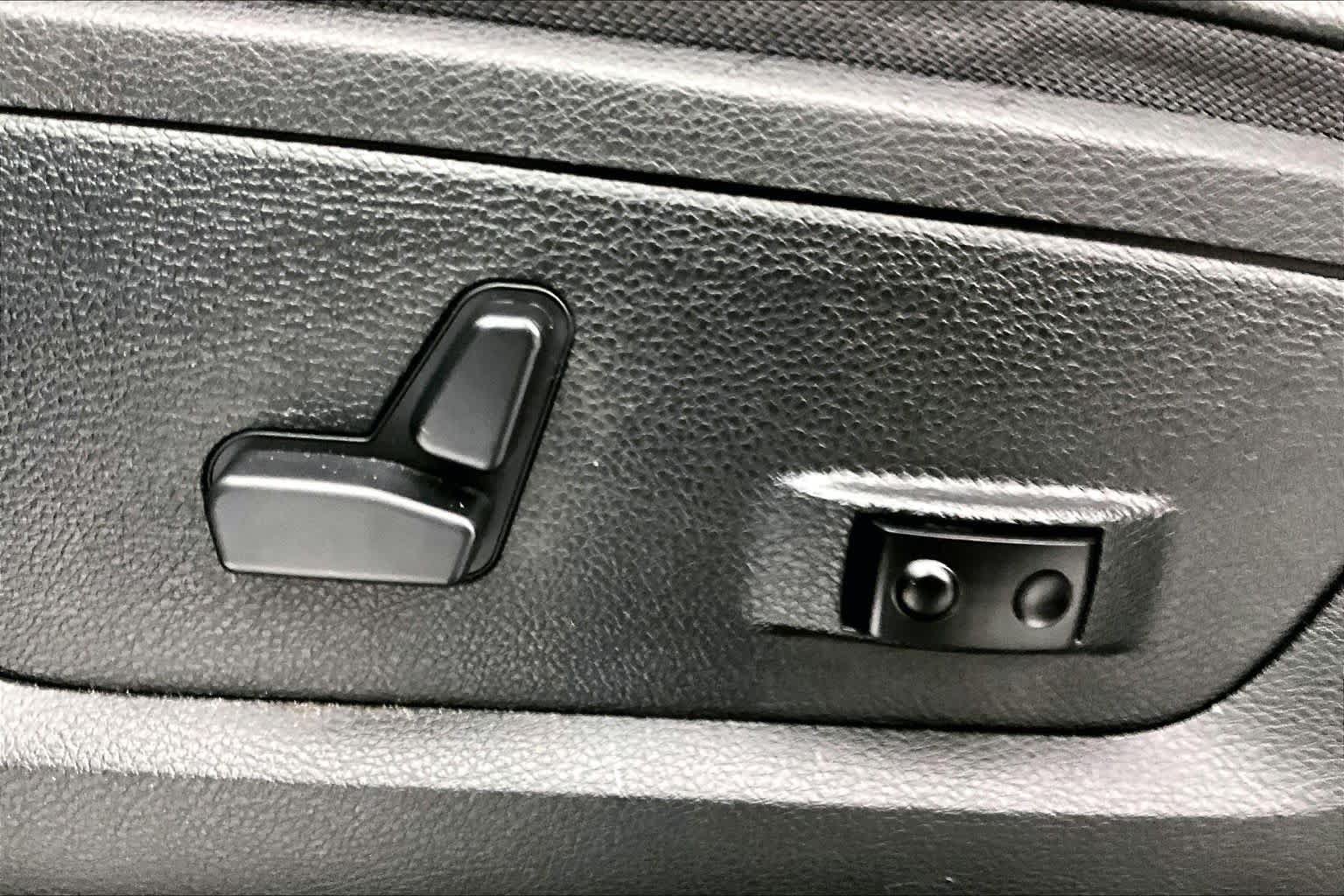Used 2017 RAM 1500 Lone Star AWD/4WD image 32