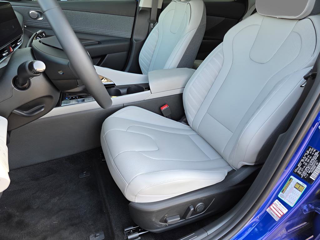 Certified 2025 Hyundai Elantra Limited image 20