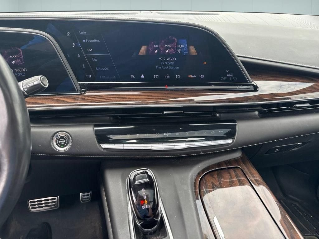Used 2022 Cadillac Escalade ESV Sport Platinum w/ LPO, ONYX Package AWD/4WD image 12