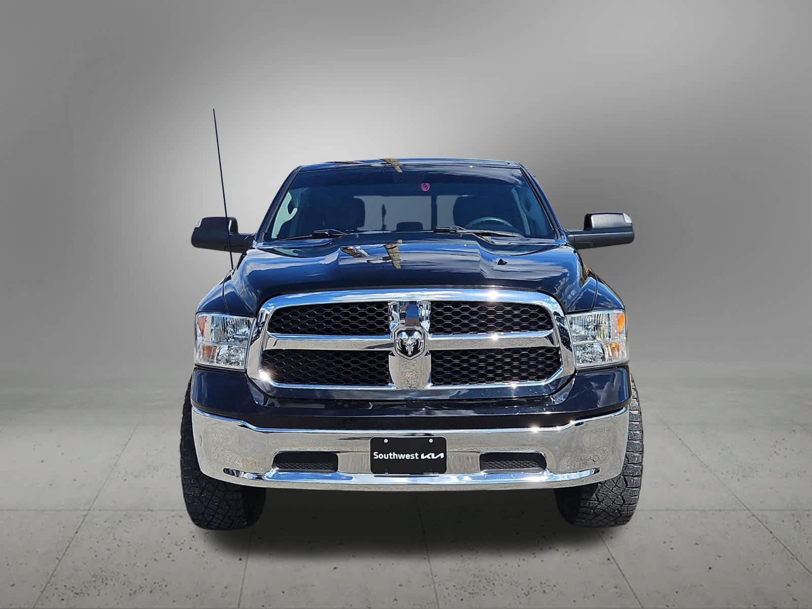 Used 2023 RAM 1500 Classic SLT w/ Trailer & Traction Group AWD/4WD image 9