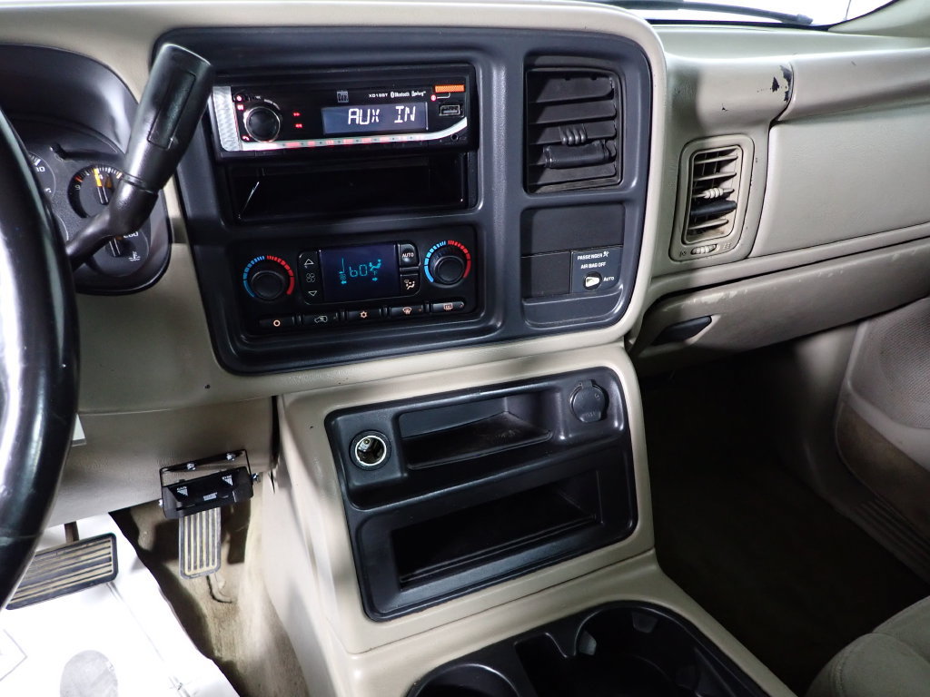 Used 2004 Chevrolet Silverado 1500 4x4 Extended Cab w/ Light Duty Power Package image 26