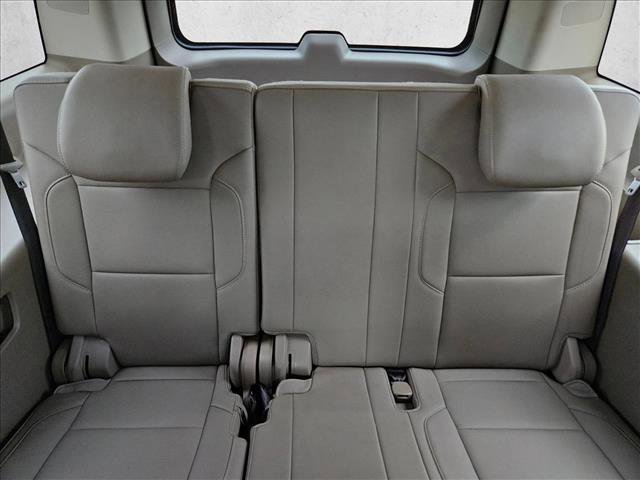 Used 2017 Chevrolet Suburban Premier RWD image 21