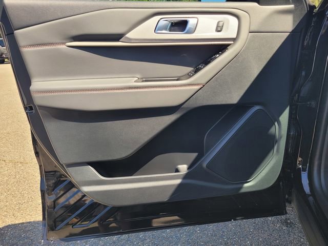 Used 2026 Ford Explorer Active w/ Active Comfort Package image 16