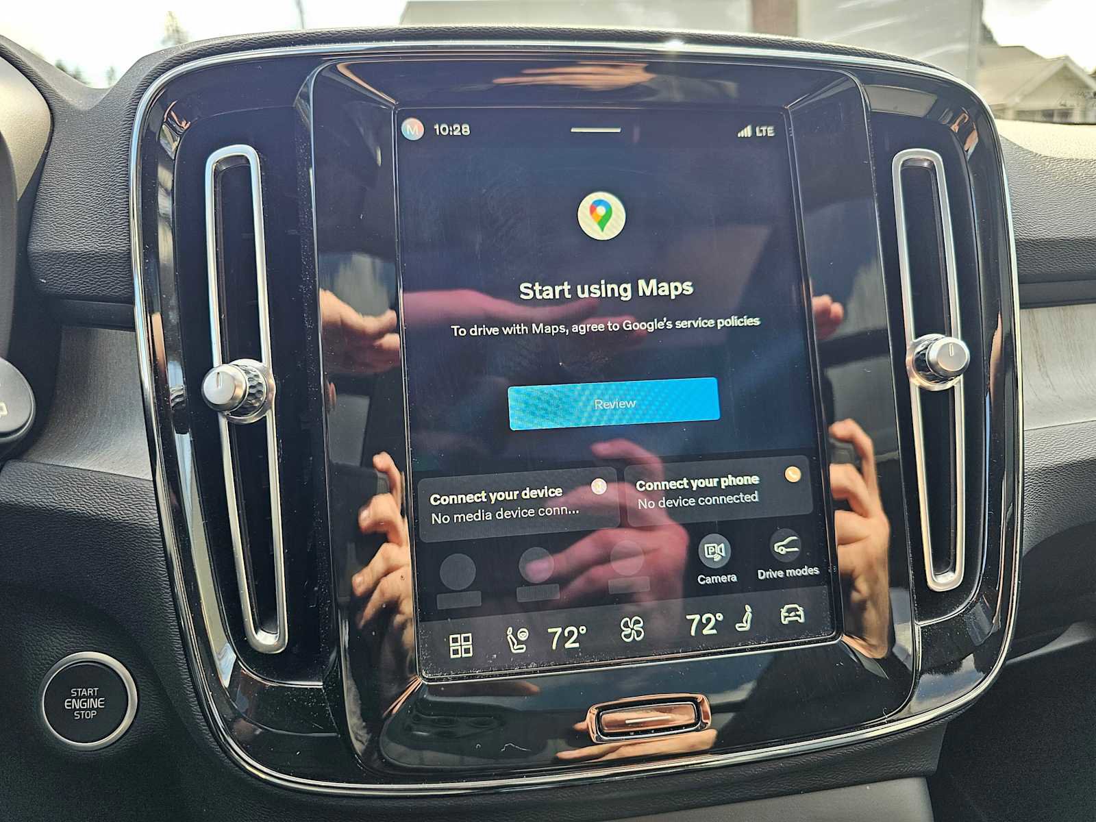 Certified 2023 Volvo XC40 B5 Plus w/ Driver Assist Package AWD/4WD image 29