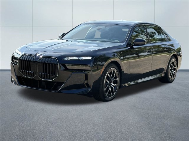 Used 2026 BMW 760i xDrive w/ Executive Package AWD/4WD image 10