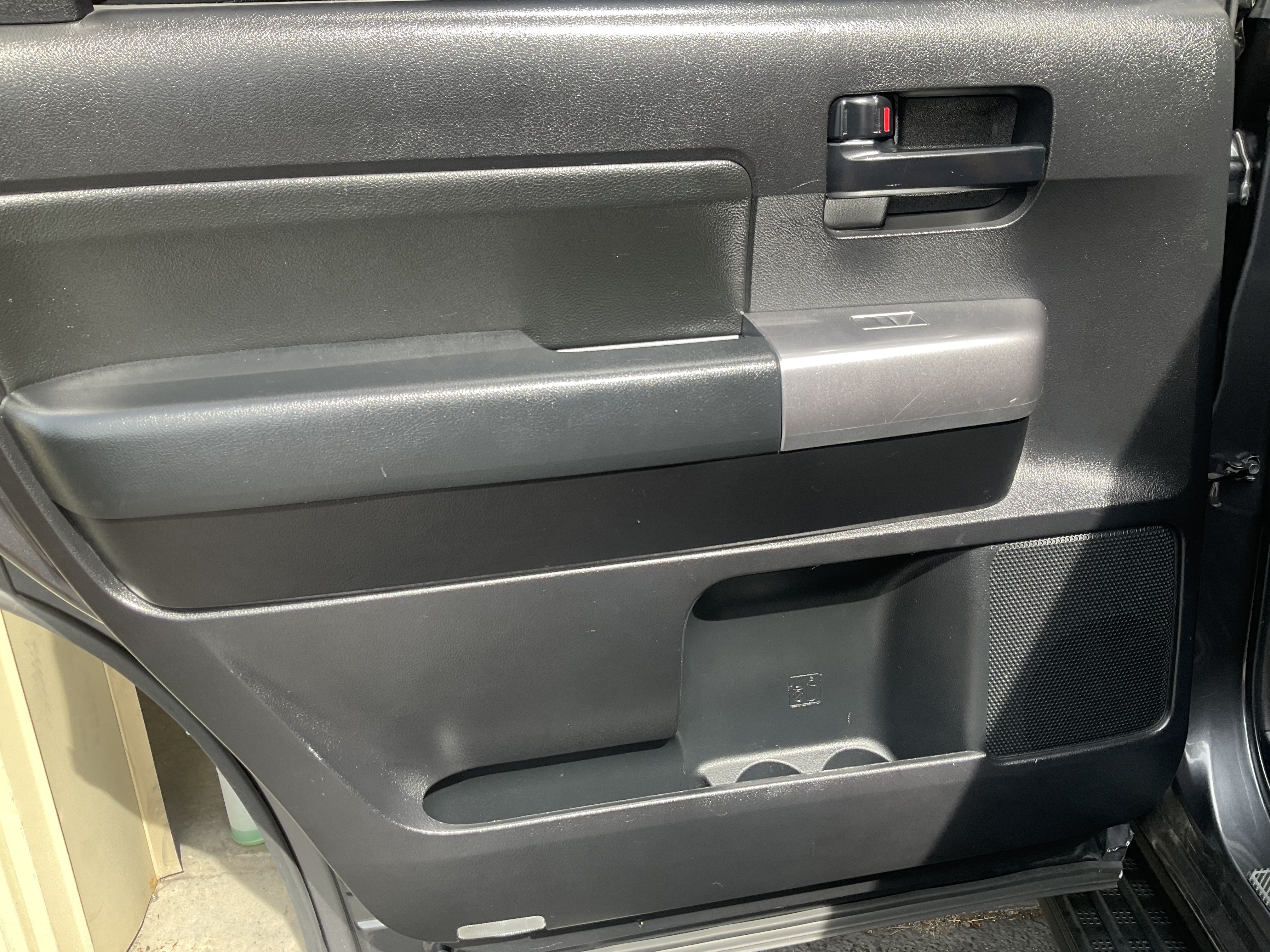 Used 2018 Toyota Sequoia TRD Sport AWD/4WD image 35