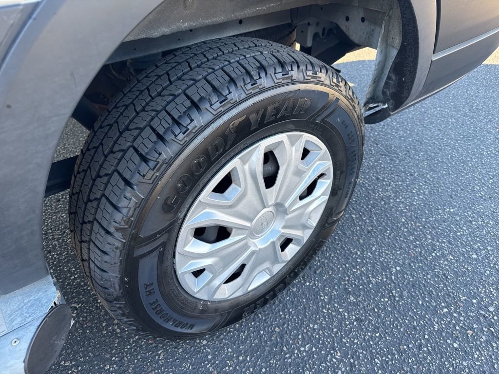 Used 2024 Ford Transit 250 Low Roof w/ Exterior Upgrade Package image 11