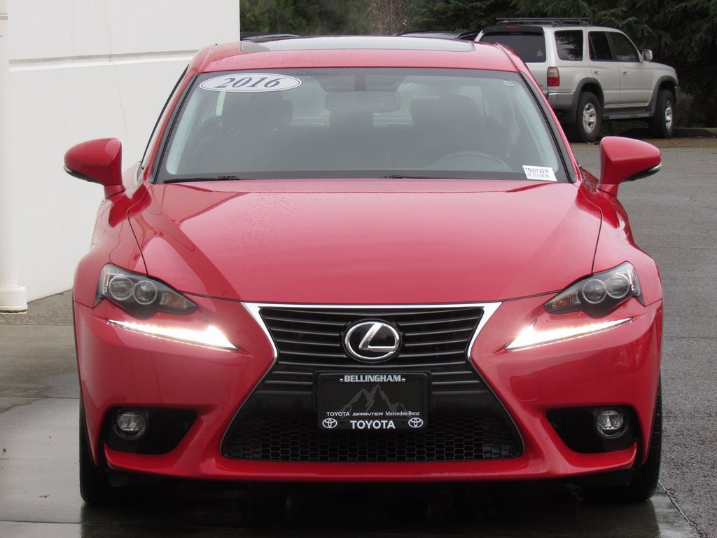 Used 2016 Lexus IS 300 AWD image 3