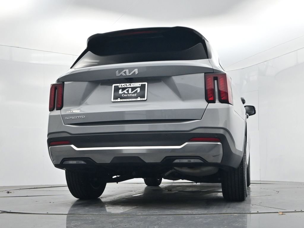 Used 2025 Kia Sorento S w/ Panoramic Sunroof Package image 45