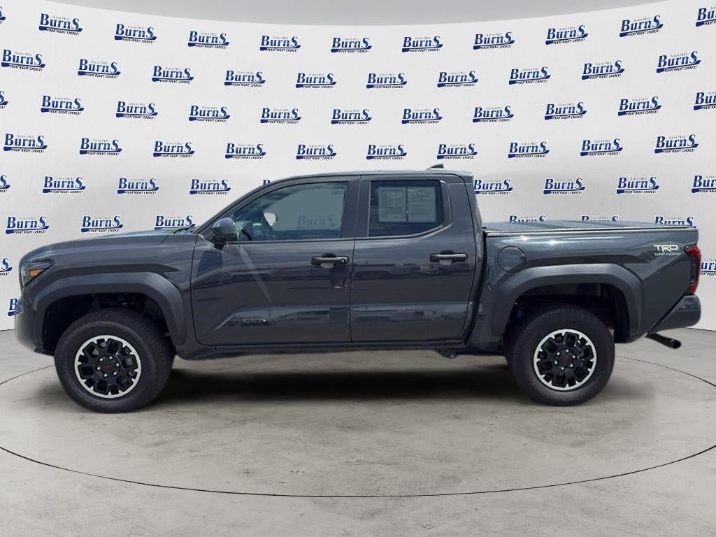 Used 2024 Toyota Tacoma TRD Off-Road AWD/4WD image 4