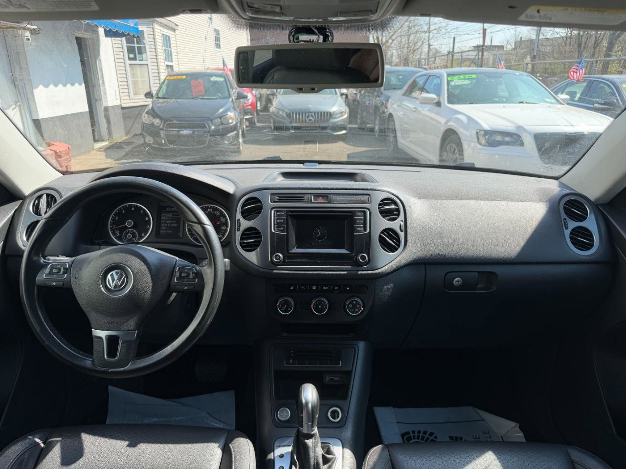 Used 2016 Volkswagen Tiguan S image 39