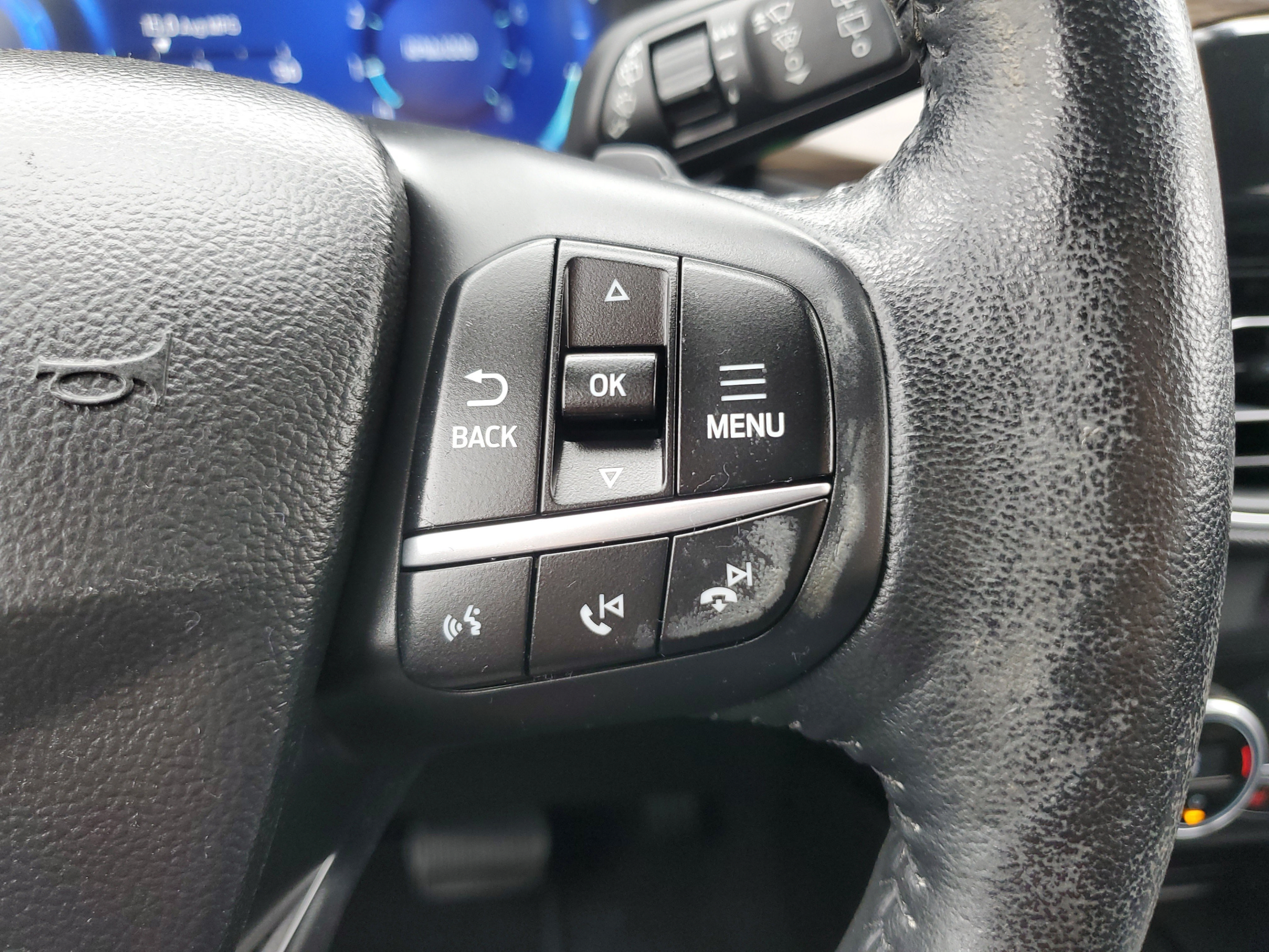 Certified 2020 Ford Escape Titanium AWD/4WD image 22