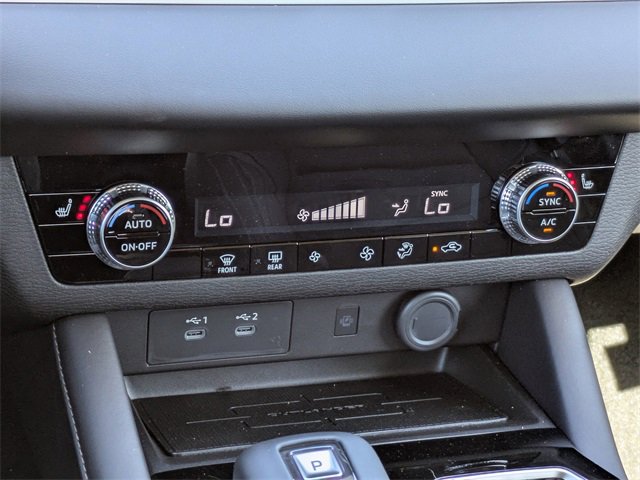 New 2025 Mitsubishi Outlander SE image 21