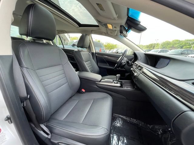 Used 2017 Lexus GS 350 RWD image 33