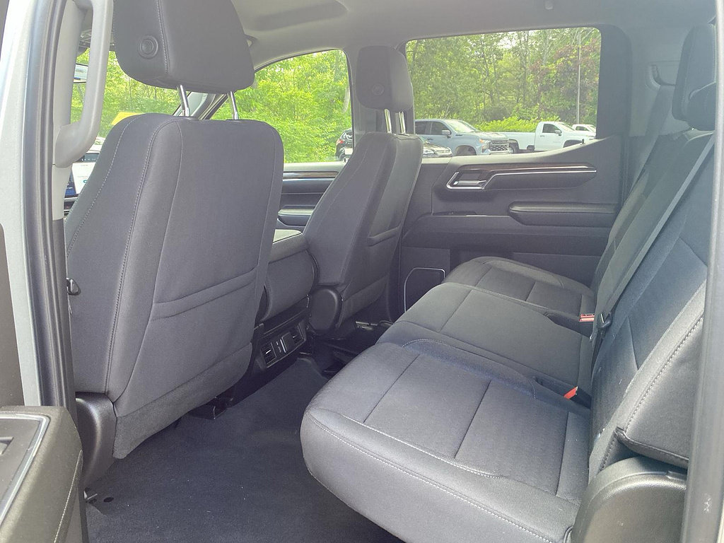 Used 2023 Chevrolet Silverado 1500 LT AWD/4WD image 17