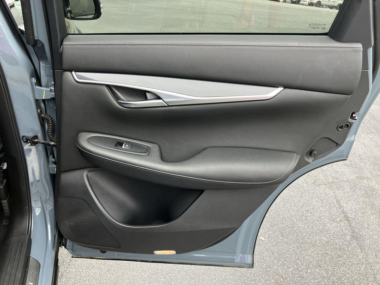 Used 2023 INFINITI QX50 Sport image 32