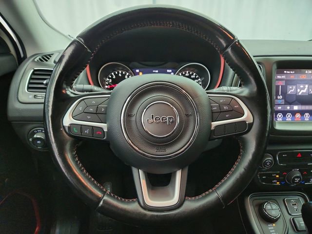 Used 2020 Jeep Compass Trailhawk AWD/4WD image 11