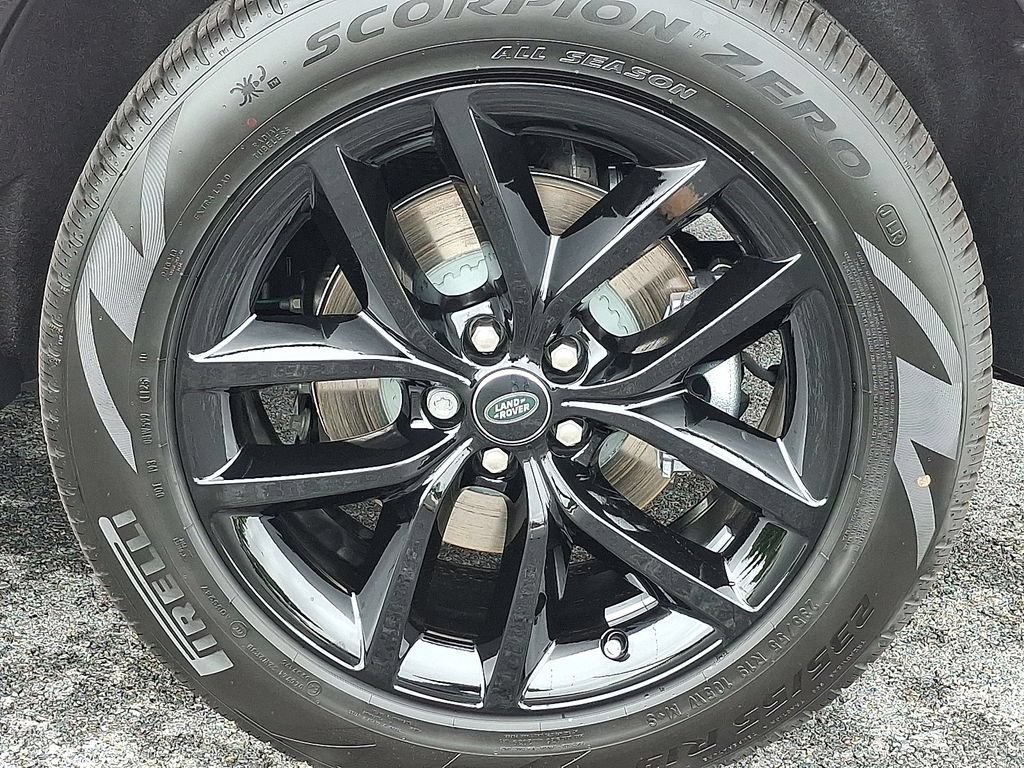 New 2026 Land Rover Discovery Sport Landmark AWD/4WD image 5