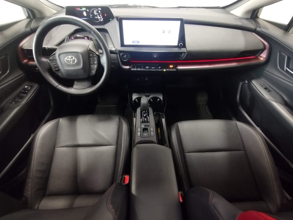 Used 2024 Toyota Prius Prime FWD image 37