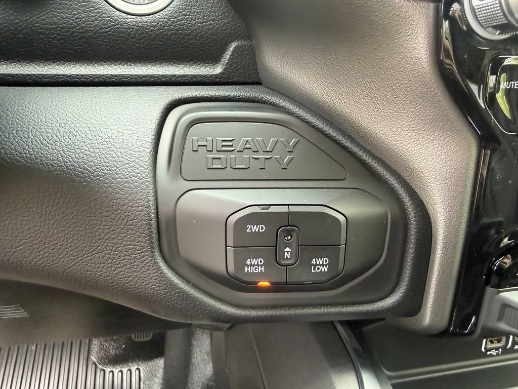 New 2026 RAM 5500 4x4 Crew Cab w/ Laramie Trim Package image 37