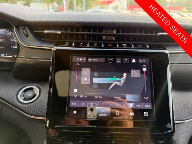 Used 2023 Jeep Grand Cherokee Altitude AWD/4WD image 35