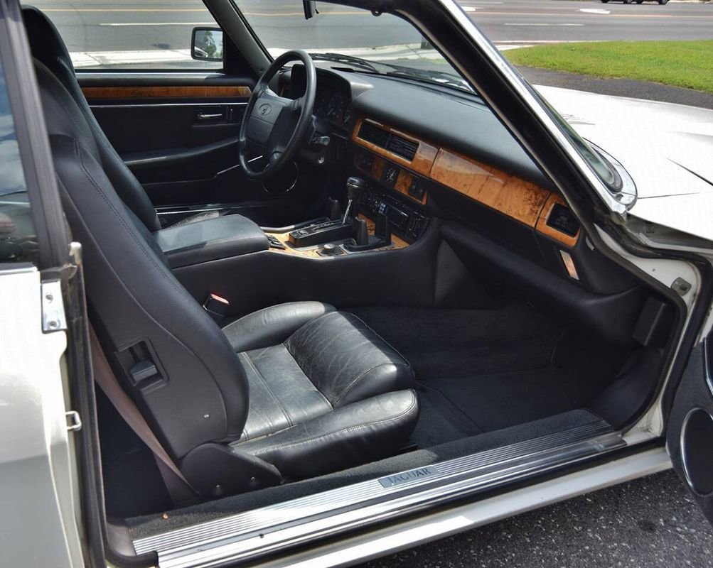 Used 1995 Jaguar XJS 4.0 Convertible RWD image 22