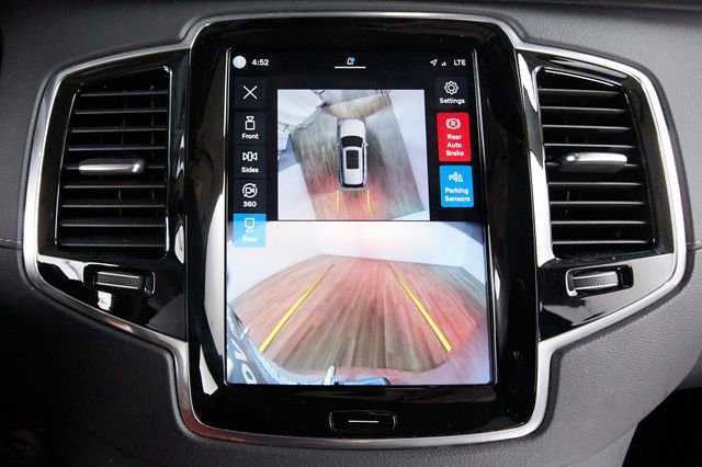 Used 2024 Volvo XC90 T8 Ultimate w/ Protection Package Premier AWD/4WD image 14