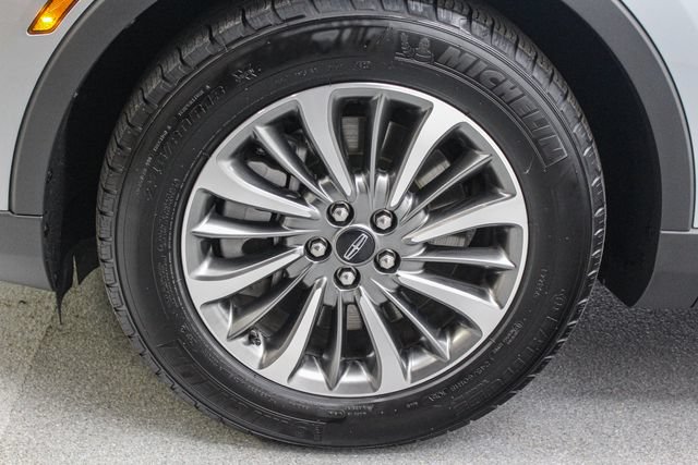 Used 2023 Lincoln Nautilus AWD w/ Premium Package image 11