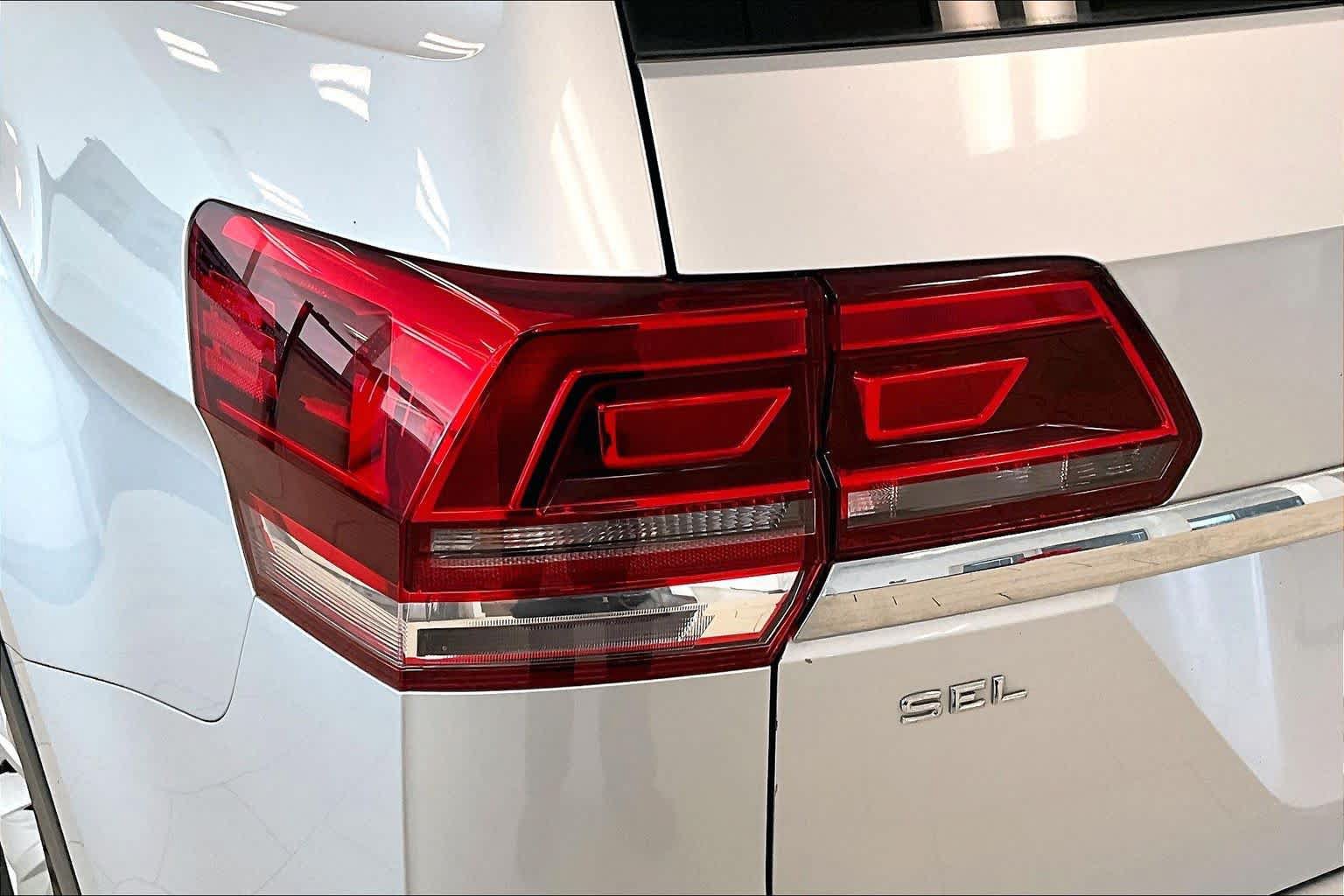 Used 2018 Volkswagen Atlas SEL FWD image 27