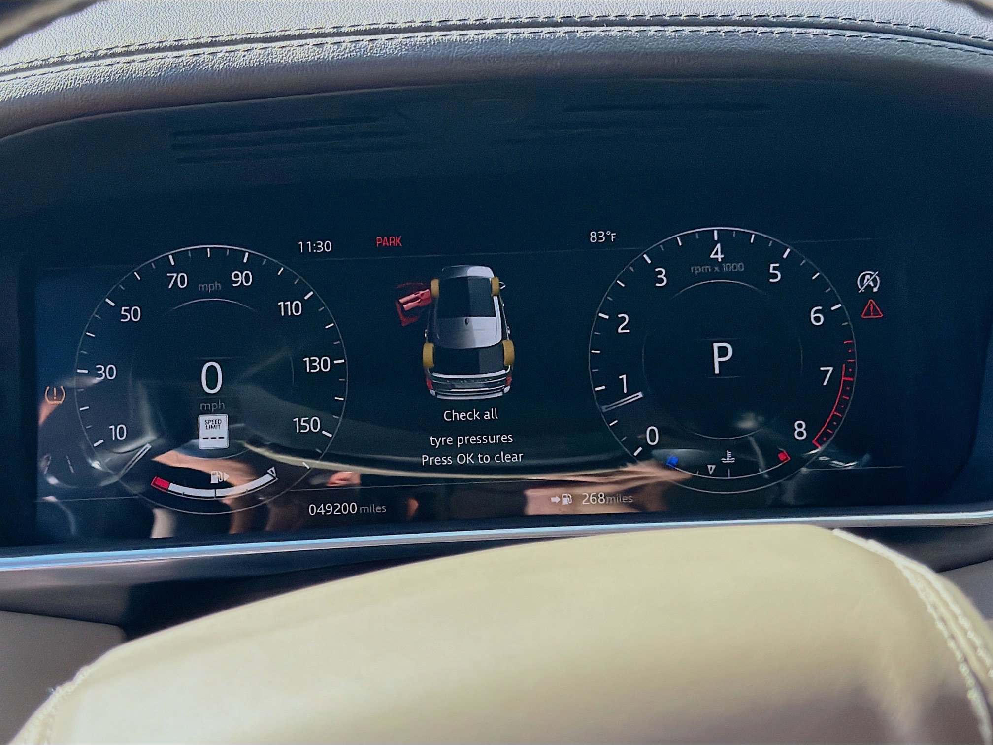 Used 2018 Land Rover Range Rover HSE image 11