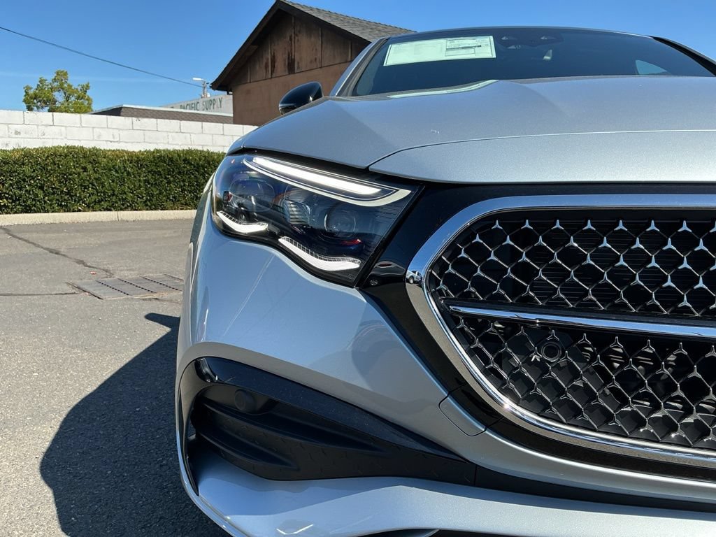 New 2027 Mercedes-Benz E 450 4MATIC Sedan image 3