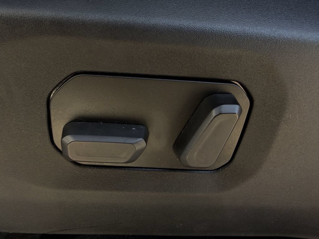 Used 2025 Jeep Gladiator Sport AWD/4WD image 26
